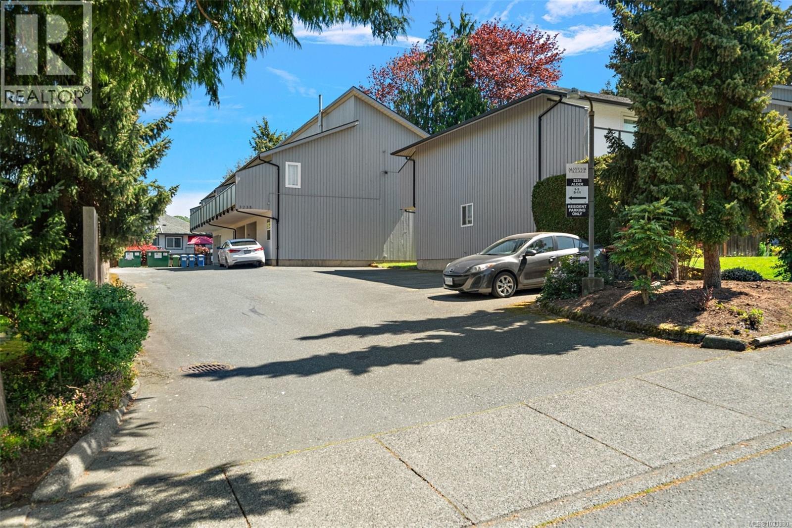 5 3235 Alder St, Saanich, British Columbia  V8X 1P3 - Photo 30 - 1033330