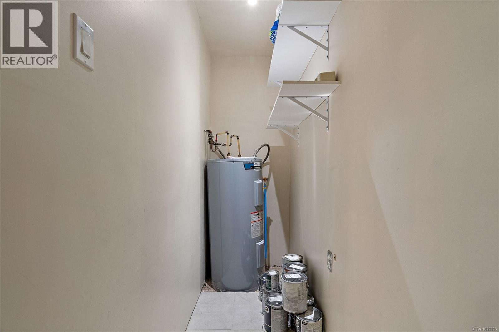 5 3235 Alder St, Saanich, British Columbia  V8X 1P3 - Photo 33 - 1033330