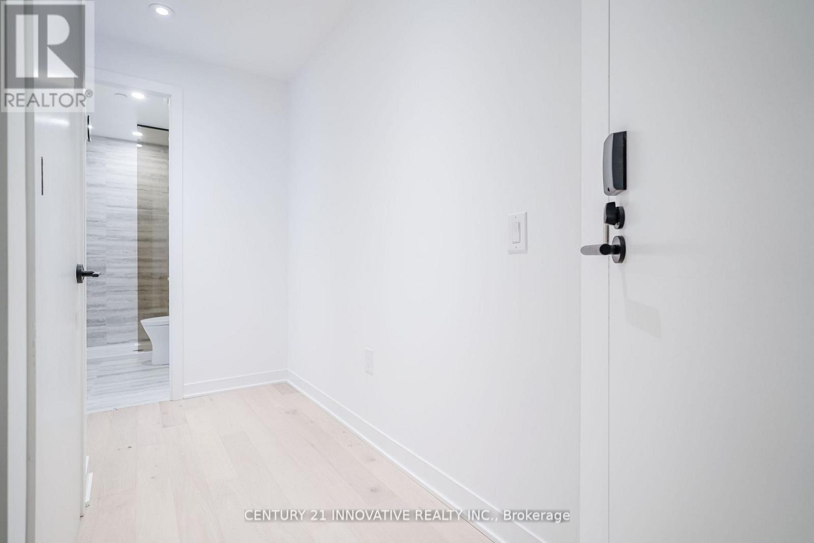 311 - 2625 Dundas Street W, Toronto, Ontario  M6P 1X9 - Photo 6 - W13098008