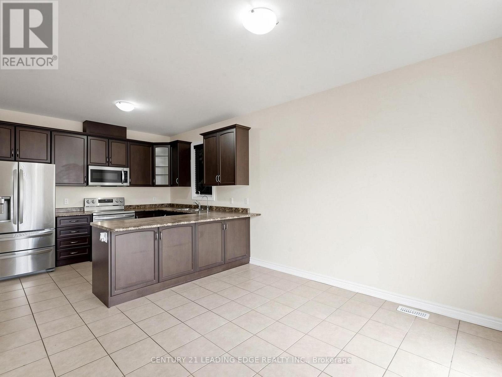 51 Drummondville Drive, Brampton, Ontario  L6P 3M9 - Photo 14 - W13098050