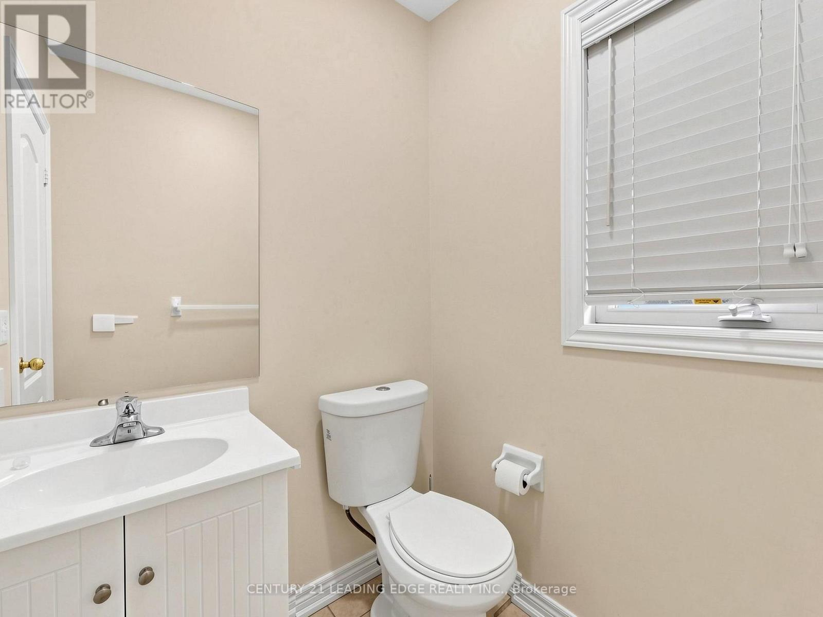 51 Drummondville Drive, Brampton, Ontario  L6P 3M9 - Photo 15 - W13098050