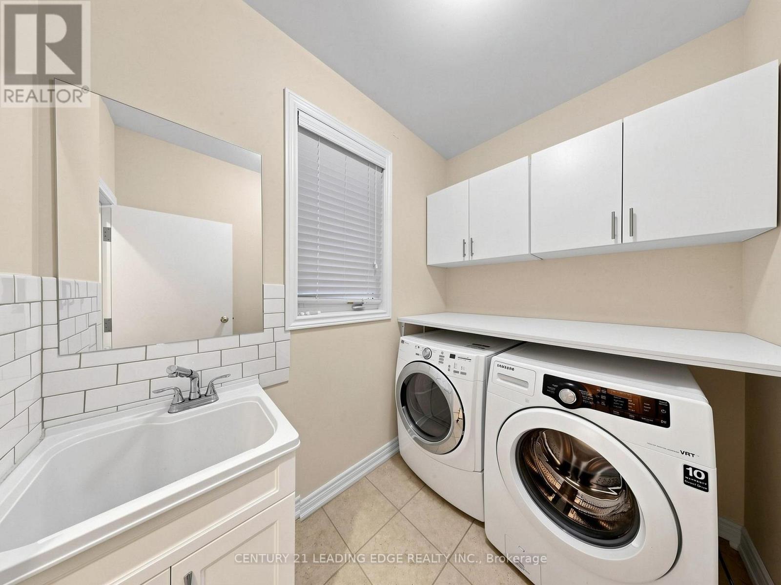 51 Drummondville Drive, Brampton, Ontario  L6P 3M9 - Photo 16 - W13098050