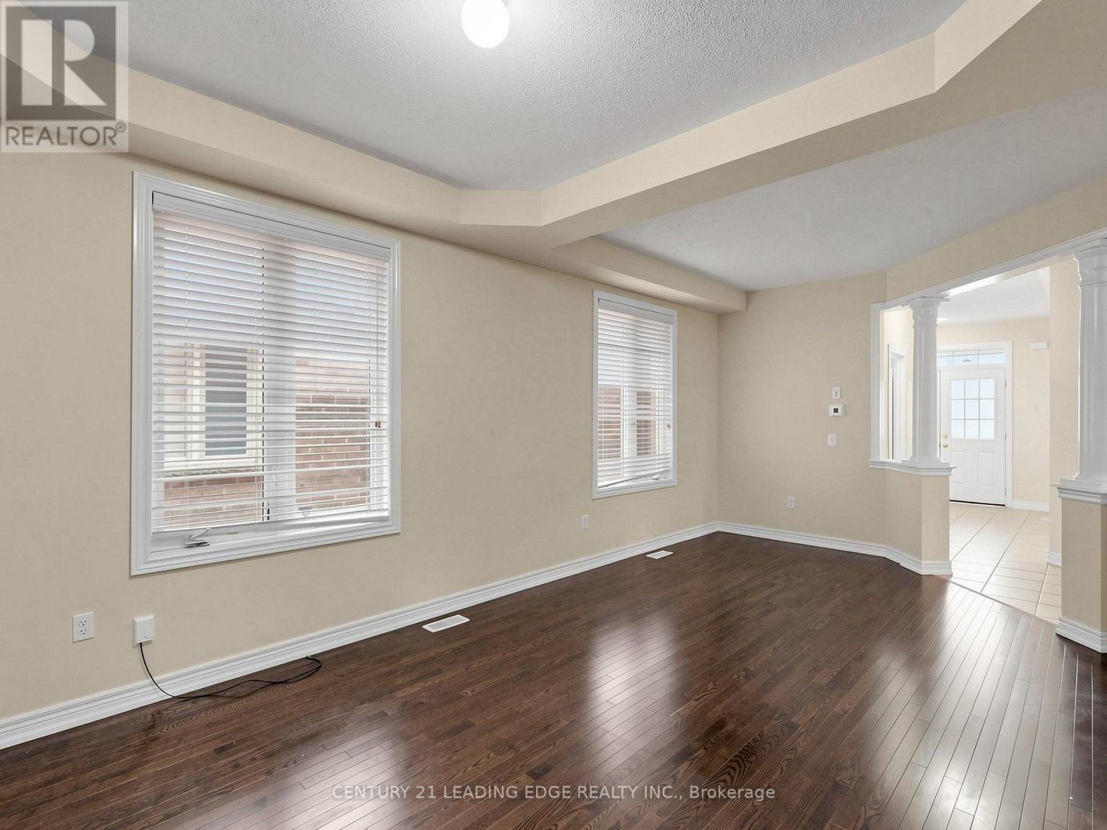 51 Drummondville Drive, Brampton, Ontario  L6P 3M9 - Photo 2 - W13098050