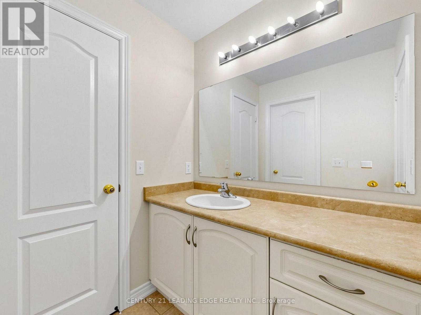 51 Drummondville Drive, Brampton, Ontario  L6P 3M9 - Photo 33 - W13098050