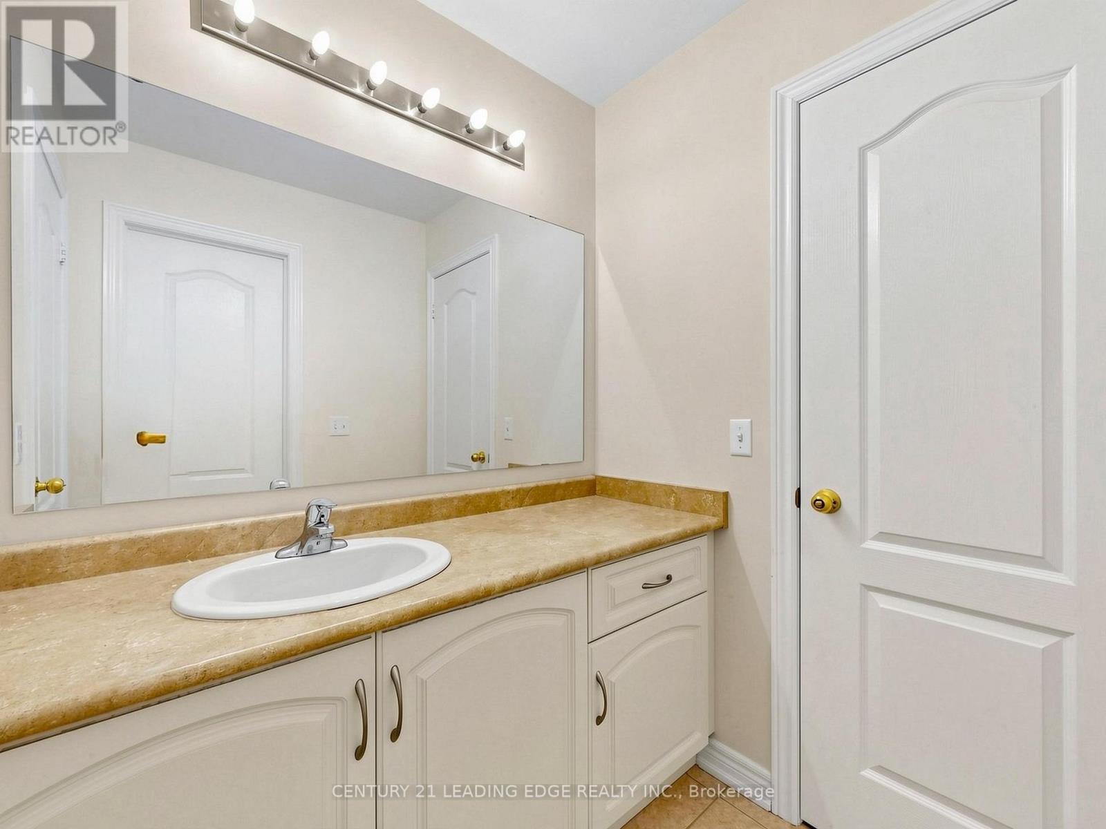 51 Drummondville Drive, Brampton, Ontario  L6P 3M9 - Photo 34 - W13098050