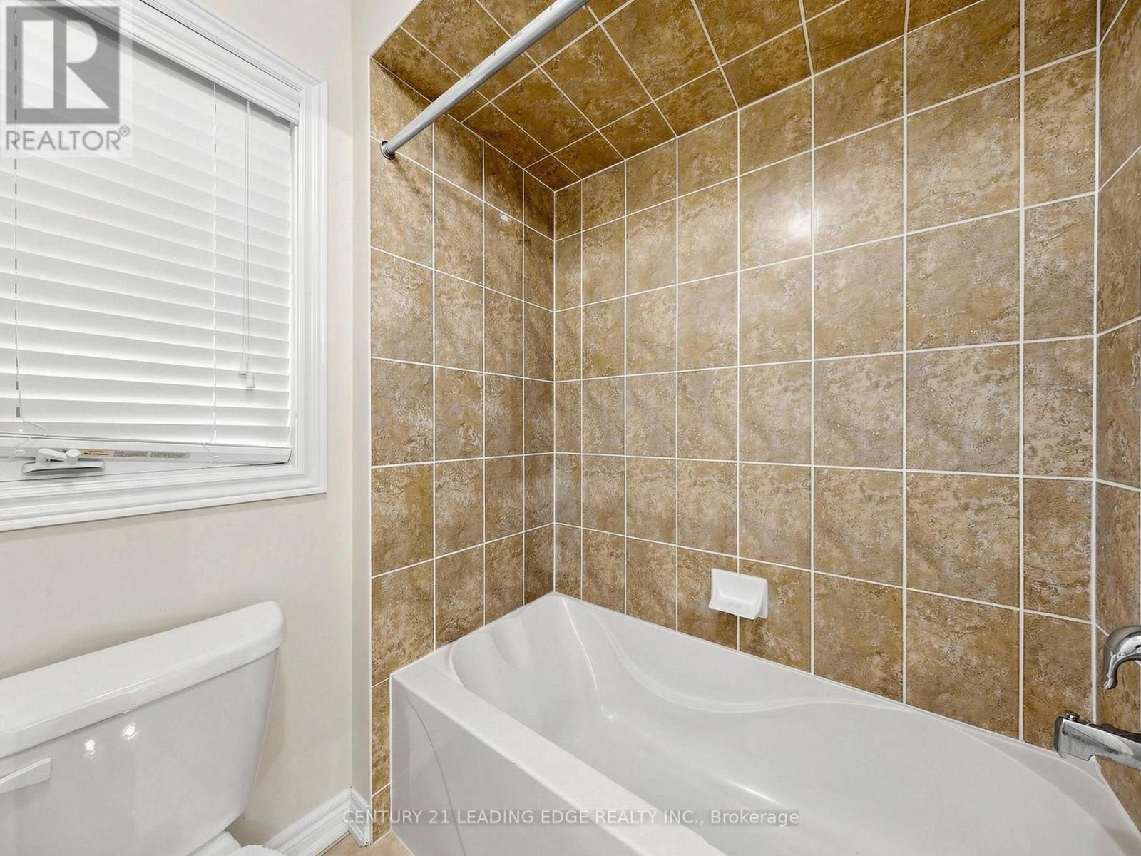 51 Drummondville Drive, Brampton, Ontario  L6P 3M9 - Photo 35 - W13098050