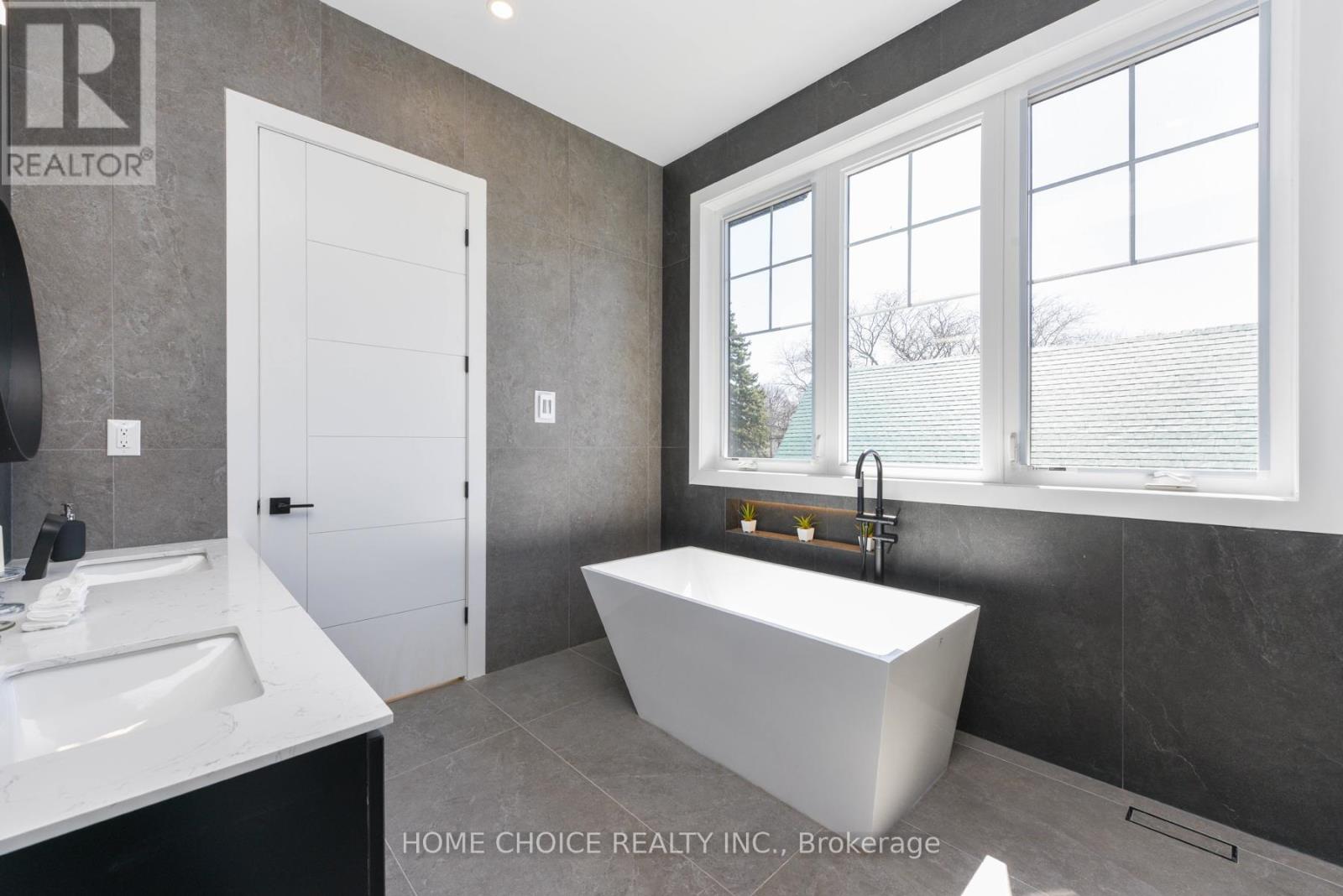 302 Tuck Drive, Burlington, Ontario  L7L 2R3 - Photo 22 - W13098078