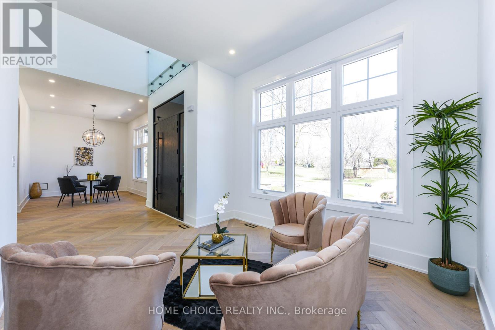 302 Tuck Drive, Burlington, Ontario  L7L 2R3 - Photo 3 - W13098078
