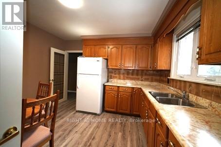 35 Beckett Avenue, Toronto, Ontario  M6L 2B3 - Photo 2 - W13098138