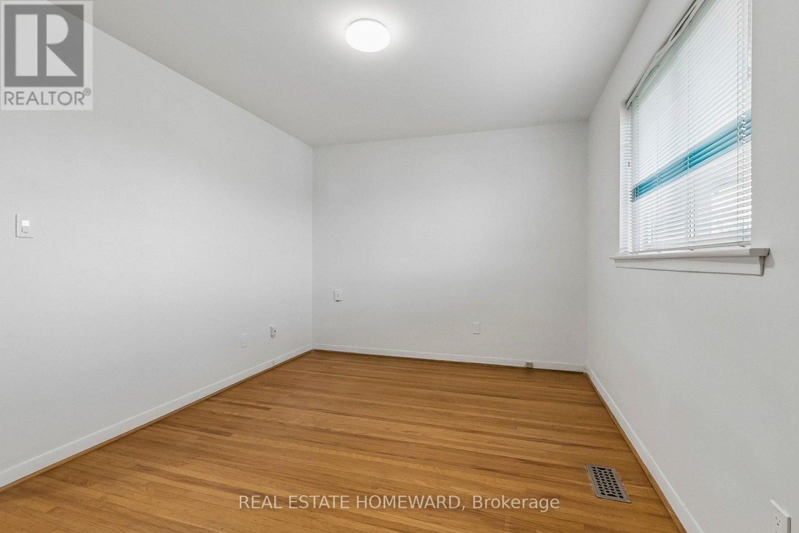 71 Thwaite Avenue, Toronto, Ontario  M3L 2C8 - Photo 26 - W13098146