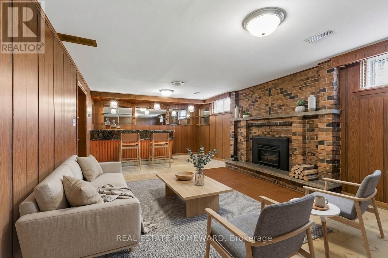 71 Thwaite Avenue, Toronto, Ontario  M3L 2C8 - Photo 37 - W13098146