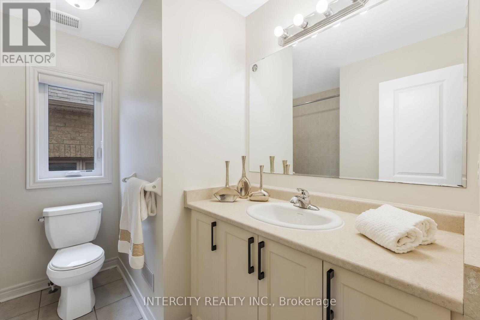 31 Matterhorn Road, Brampton, Ontario  L7A 5A3 - Photo 36 - W13098150