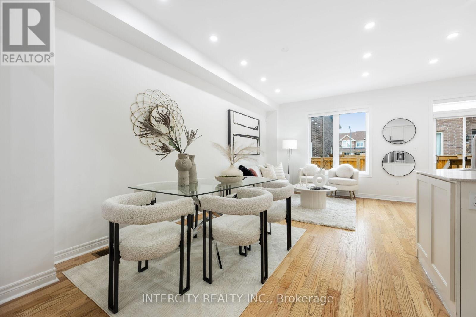 31 Matterhorn Road, Brampton, Ontario  L7A 5A3 - Photo 8 - W13098150