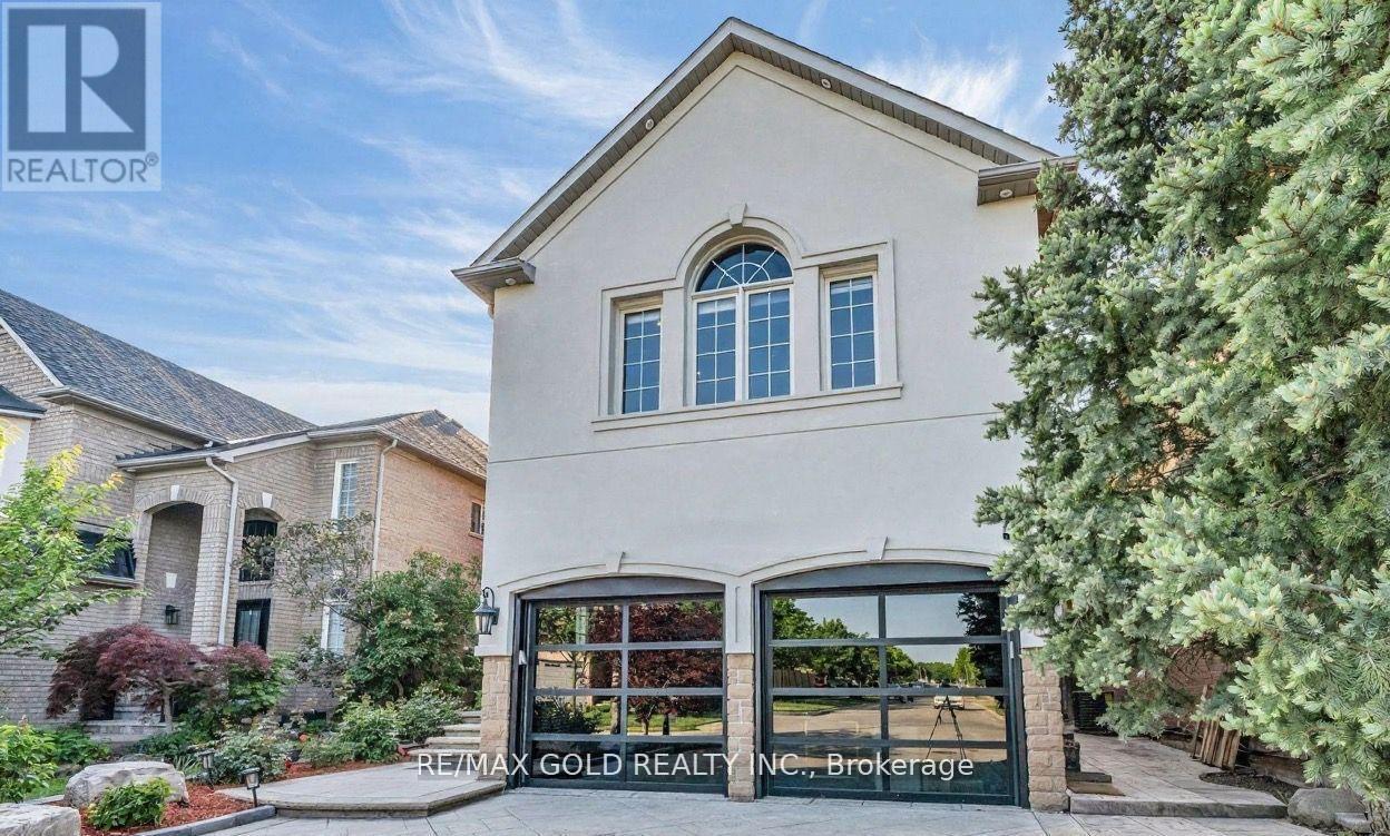 2293 WOODCREST DRIVE, Oakville, Ontario