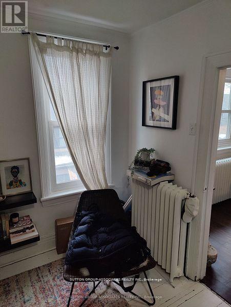 2 - 117 Marion Street, Toronto, Ontario  M6R 1E6 - Photo 5 - W13098242