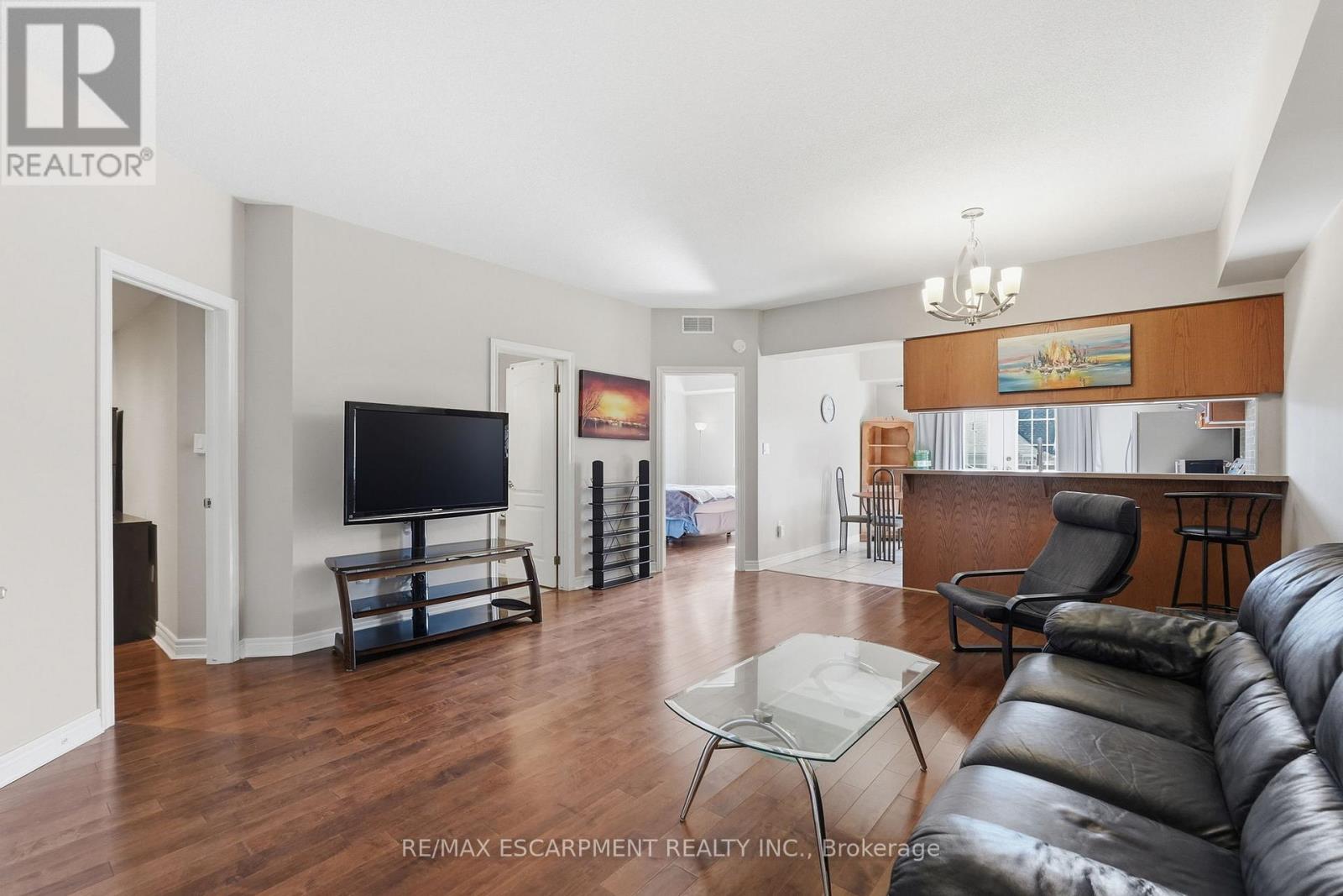 407 - 4006 Kilmer Drive, Burlington, Ontario  L7M 4W4 - Photo 8 - W13098258