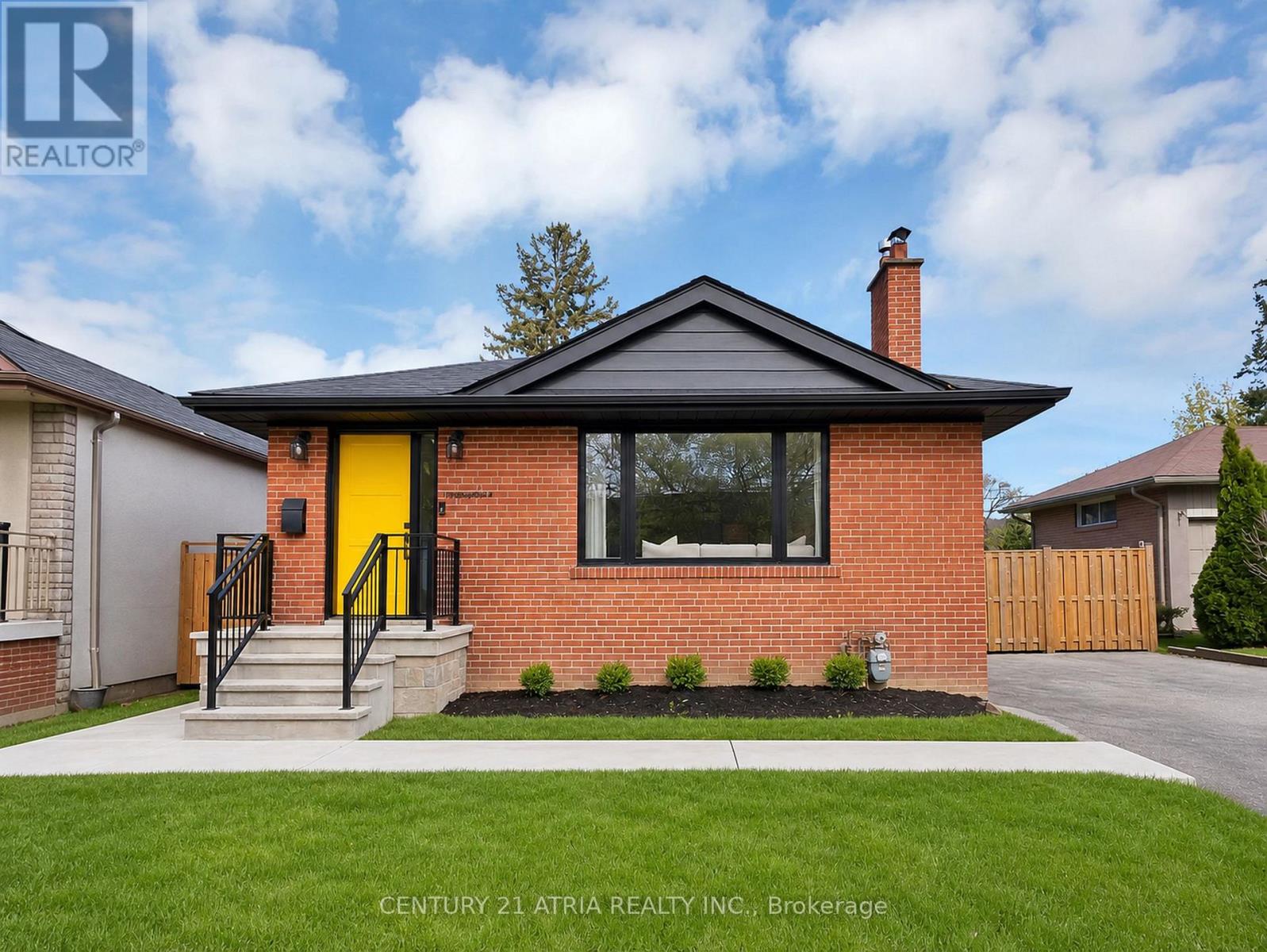 23 LLOYD MANOR ROAD, Toronto, Ontario