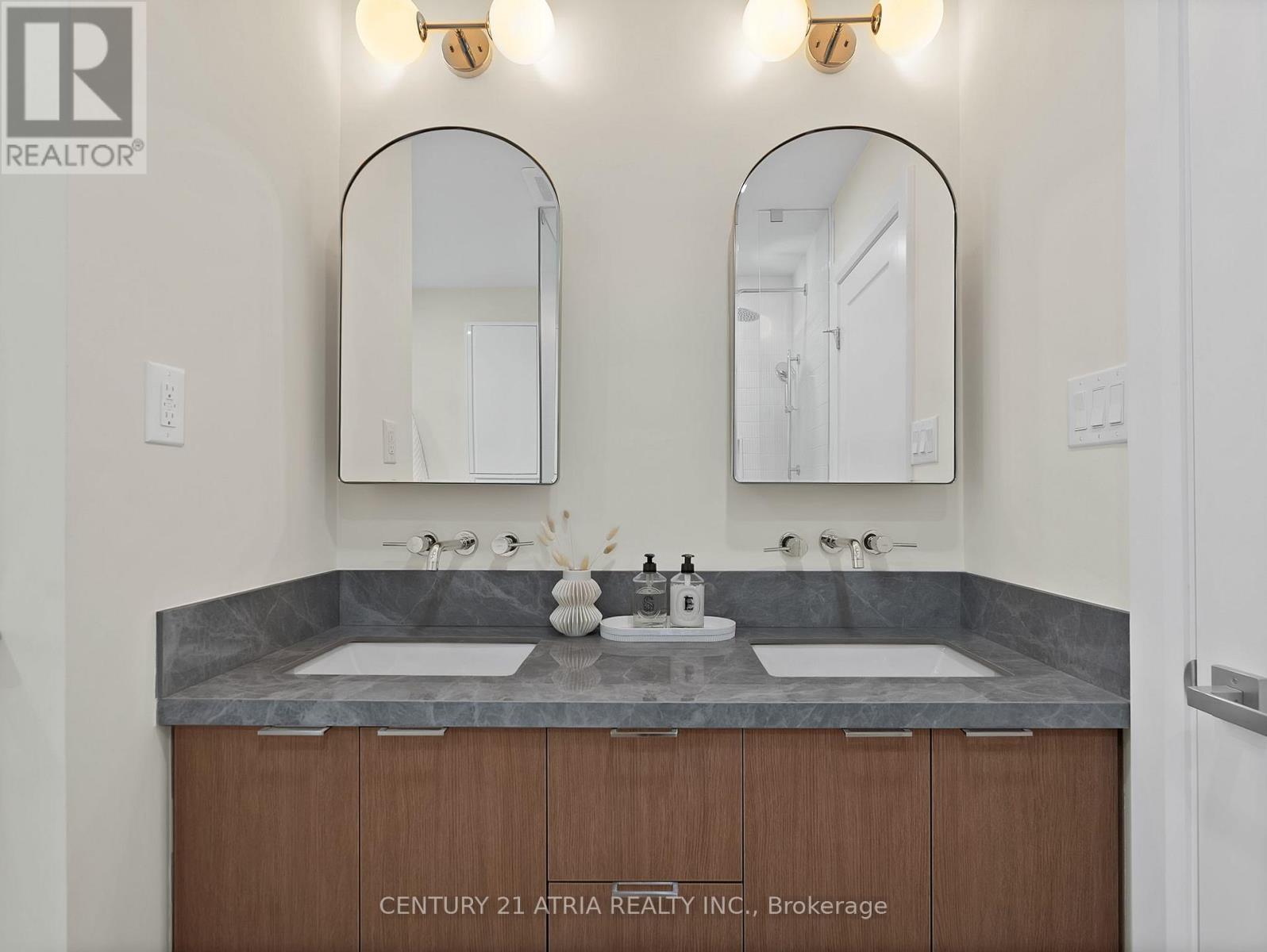 23 Lloyd Manor Road, Toronto, Ontario  M9B 5H5 - Photo 20 - W13098268