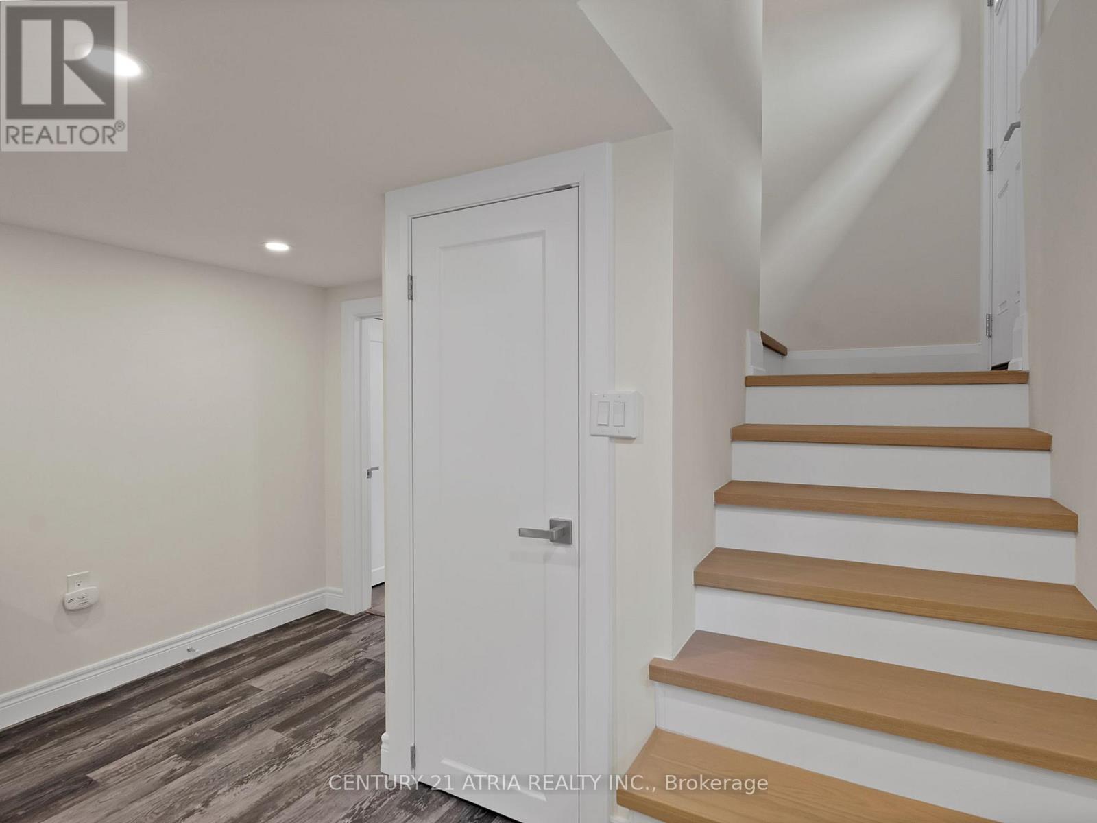 23 Lloyd Manor Road, Toronto, Ontario  M9B 5H5 - Photo 22 - W13098268