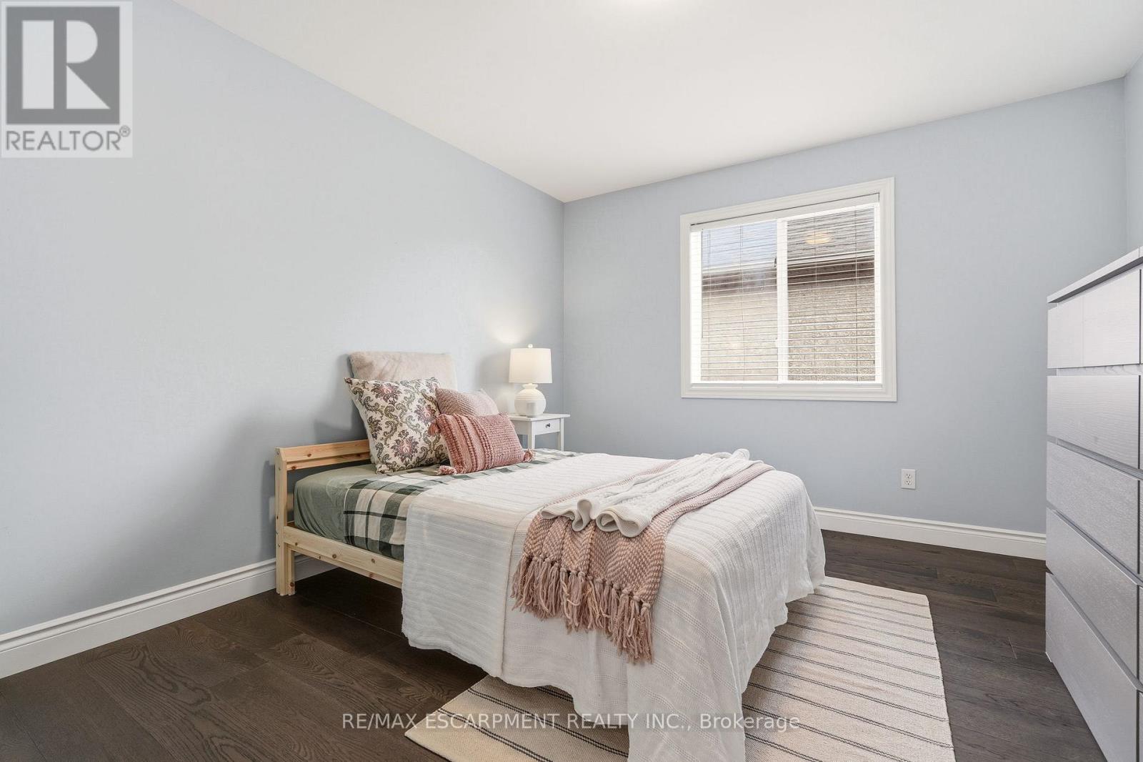 1379 Liverpool Street, Oakville, Ontario  L6M 4P1 - Photo 23 - W13098272
