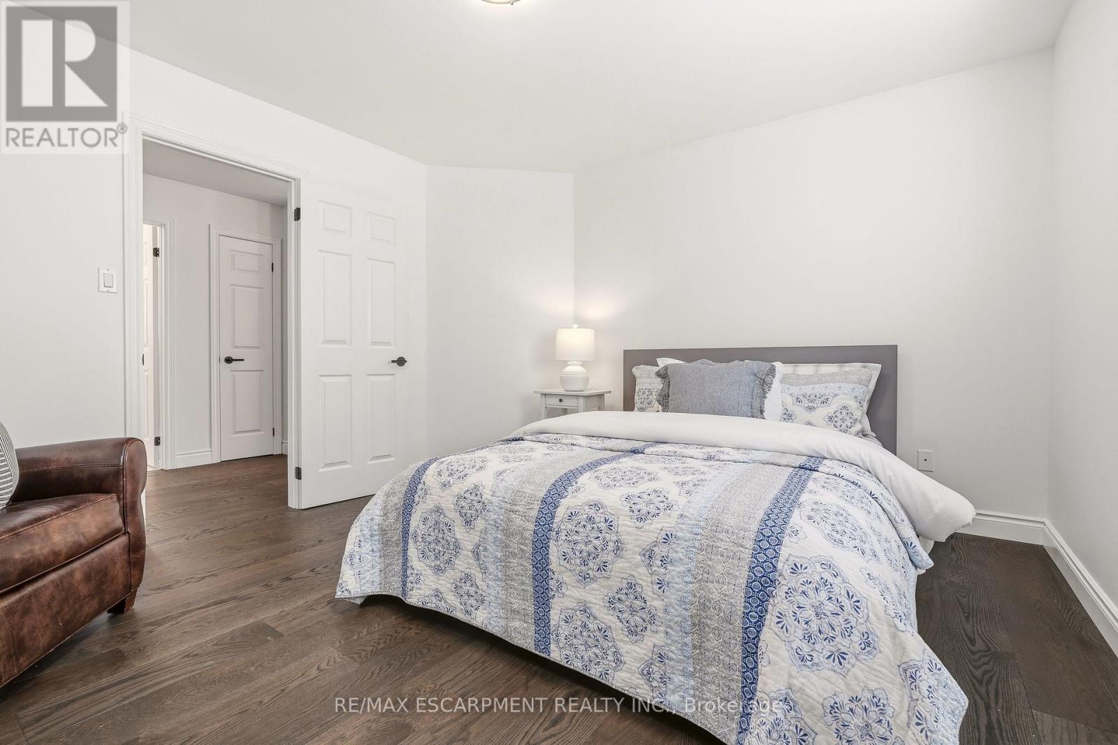 1379 Liverpool Street, Oakville, Ontario  L6M 4P1 - Photo 27 - W13098272