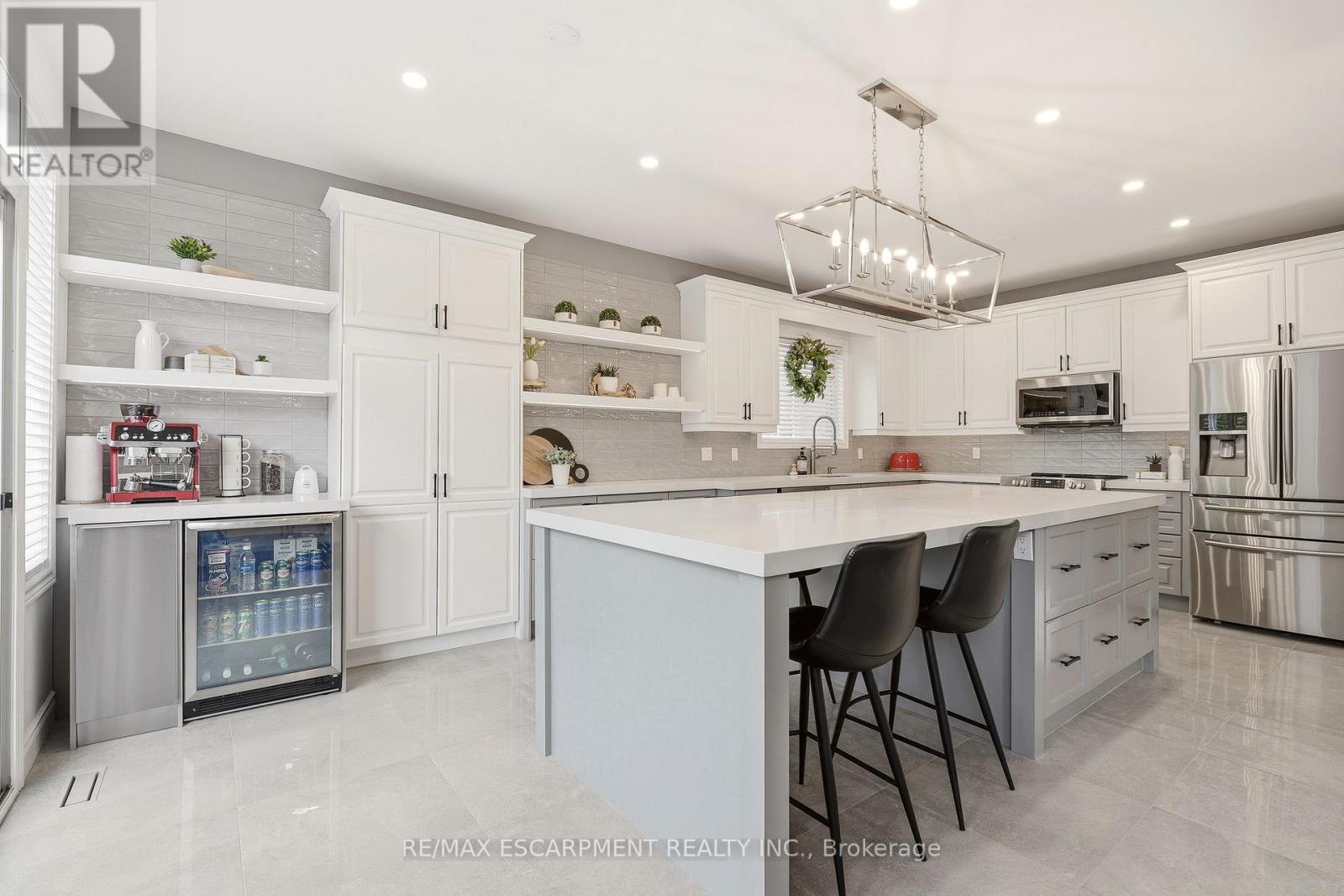 1379 Liverpool Street, Oakville, Ontario  L6M 4P1 - Photo 8 - W13098272