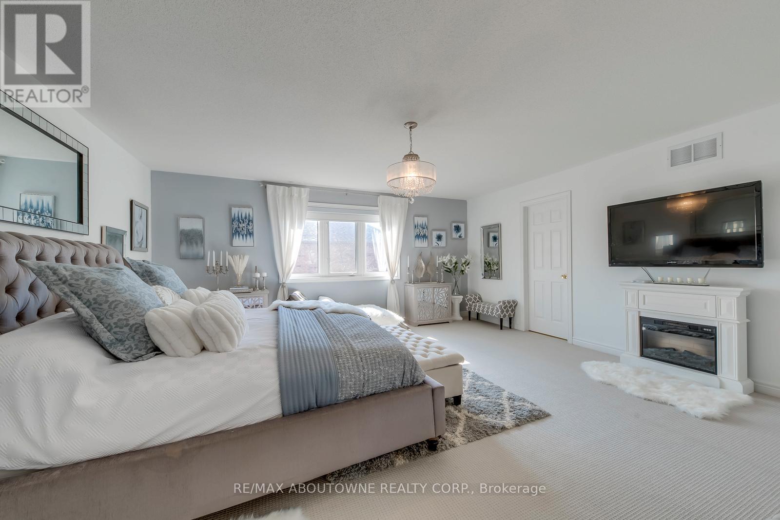 2389 Grand Oak Trail, Oakville, Ontario  L6M 4V4 - Photo 32 - W13098284