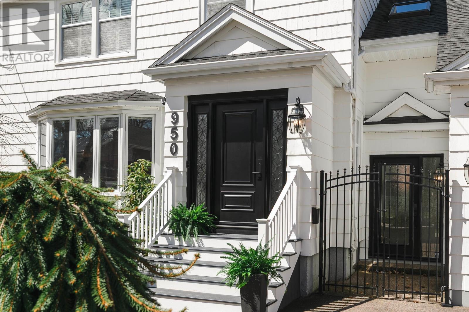950 Bellevue Avenue, Halifax, Nova Scotia  B3H 3L7 - Photo 4 - 202610024