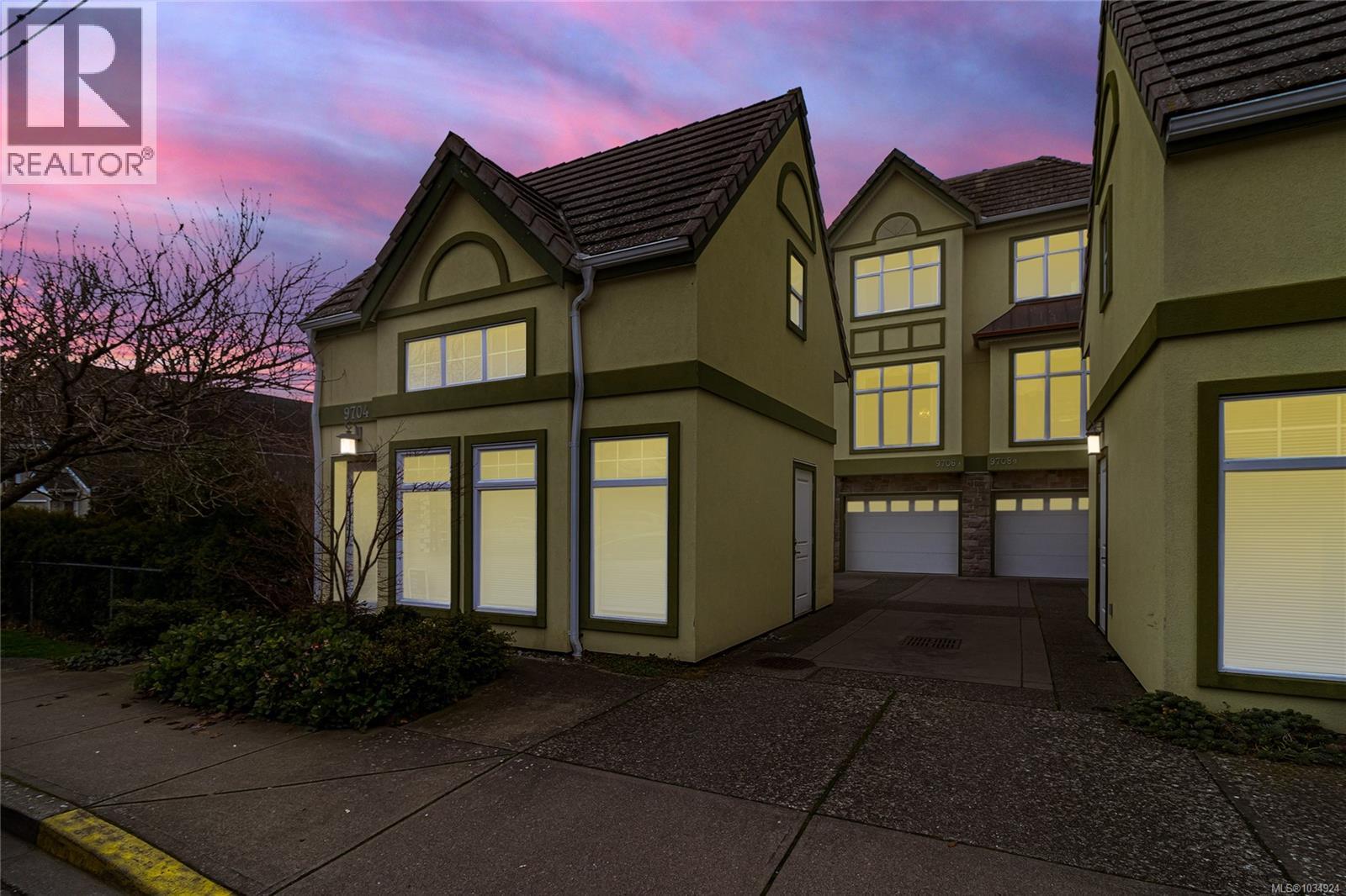 9708a Third St W, Sidney, British Columbia  V8L 3A2 - Photo 54 - 1034924