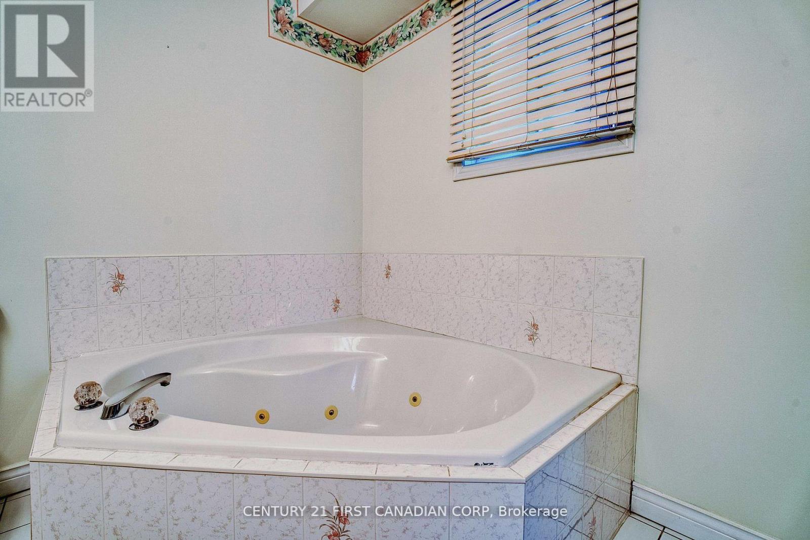 23 Josselyn Drive, London South, Ontario  N6E 3S6 - Photo 20 - X13098364