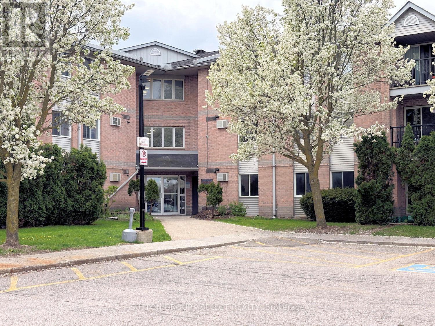 226 - 2228 Trafalgar Street, London East, Ontario  N5V 4J8 - Photo 1 - X13098386
