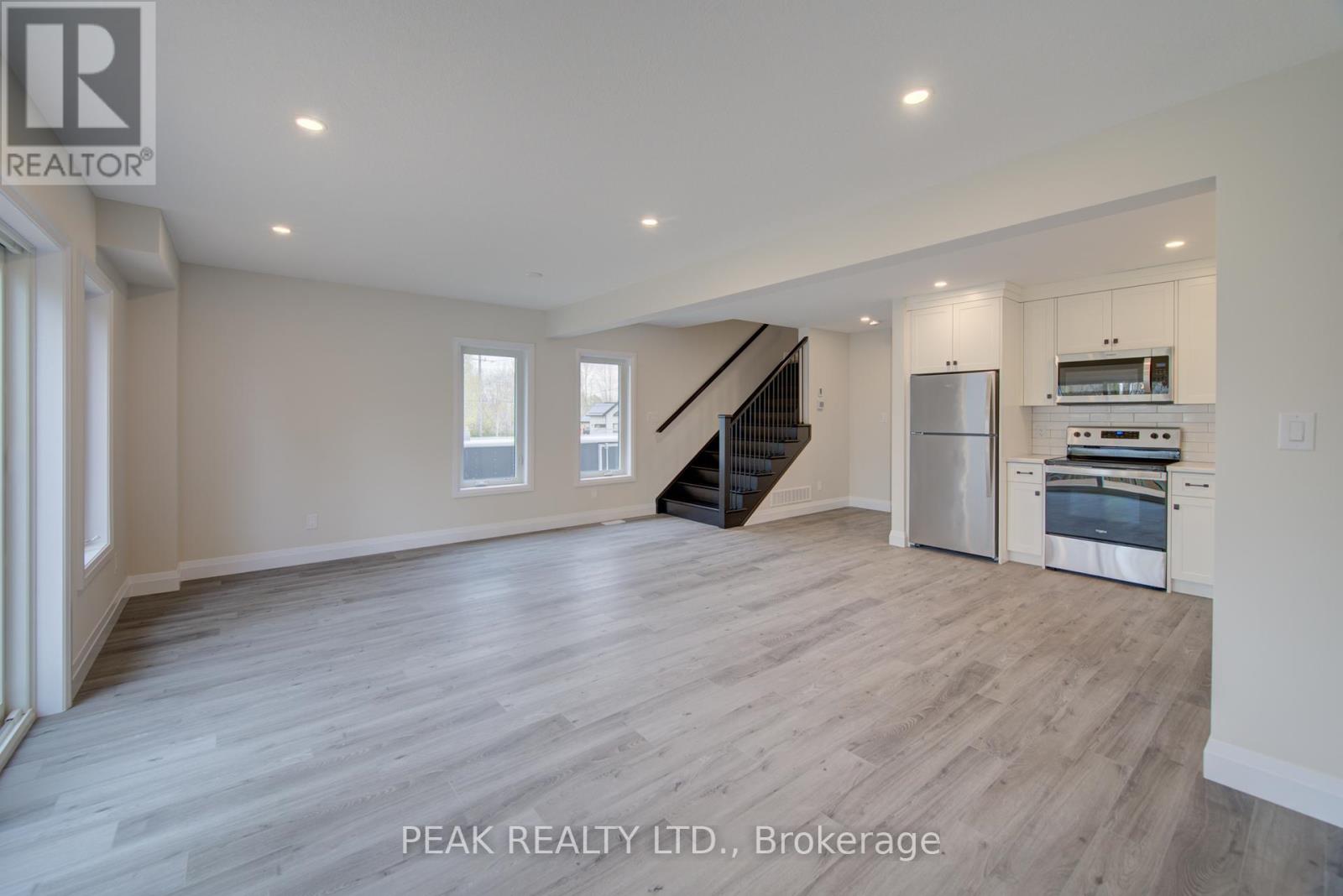 723 Elma Street W, North Perth, Ontario  N4W 1W5 - Photo 11 - X13098094