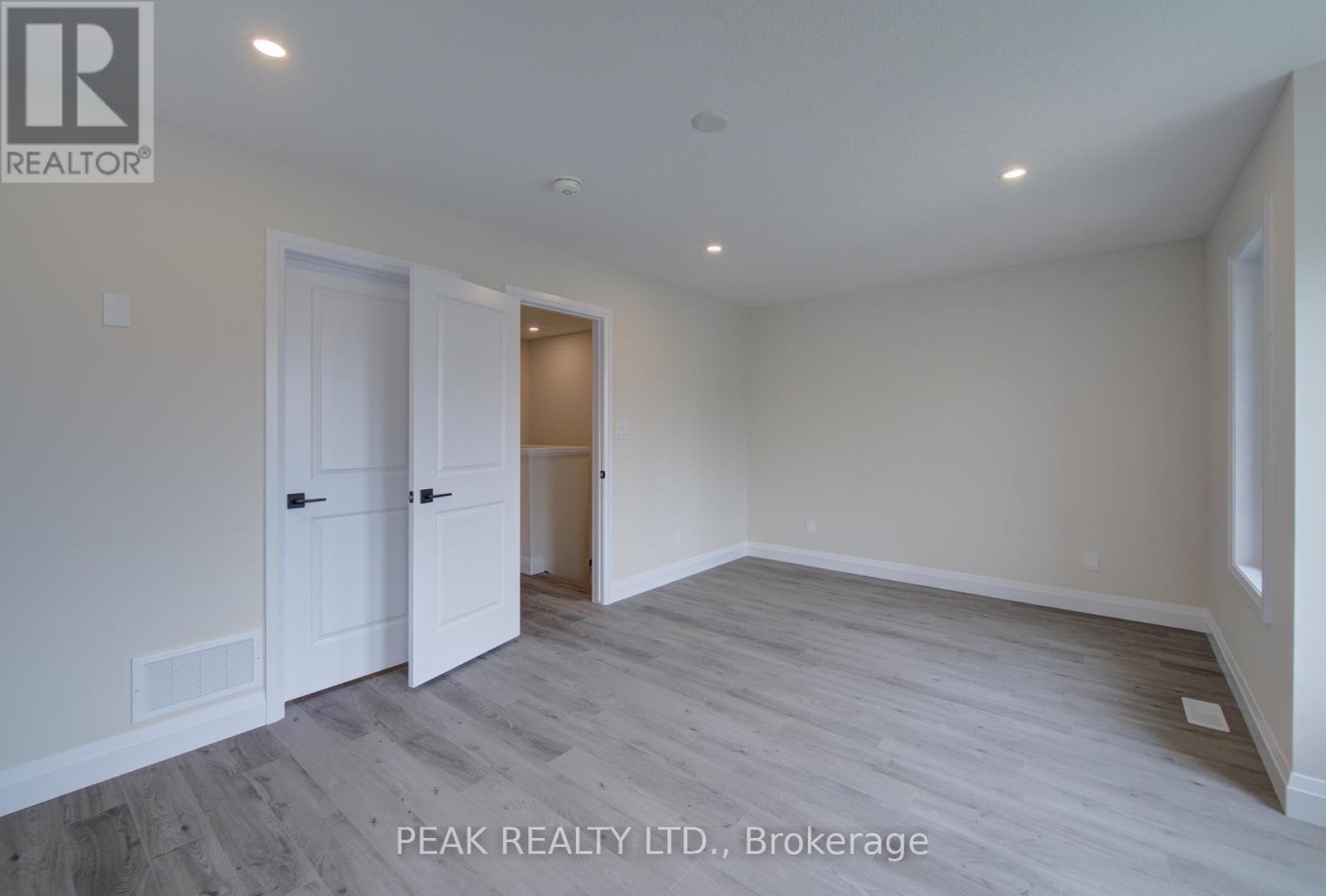 723 Elma Street W, North Perth, Ontario  N4W 1W5 - Photo 18 - X13098094