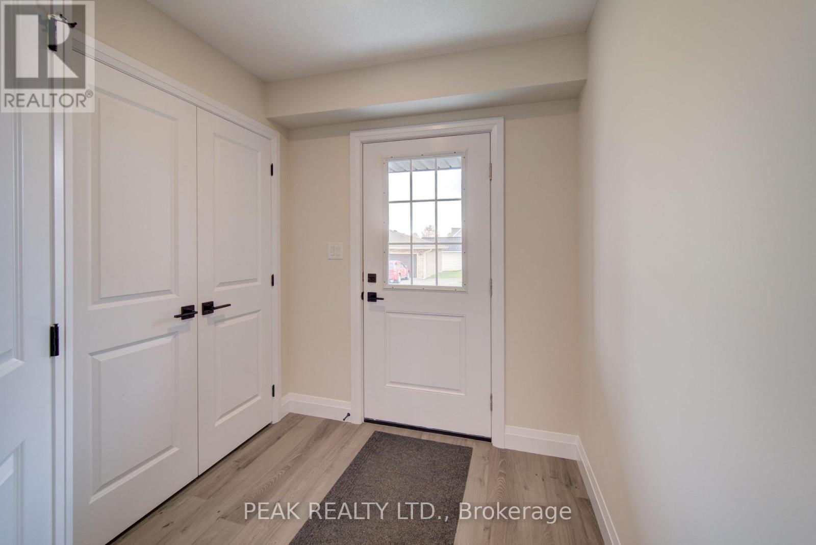 723 Elma Street W, North Perth, Ontario  N4W 1W5 - Photo 4 - X13098094