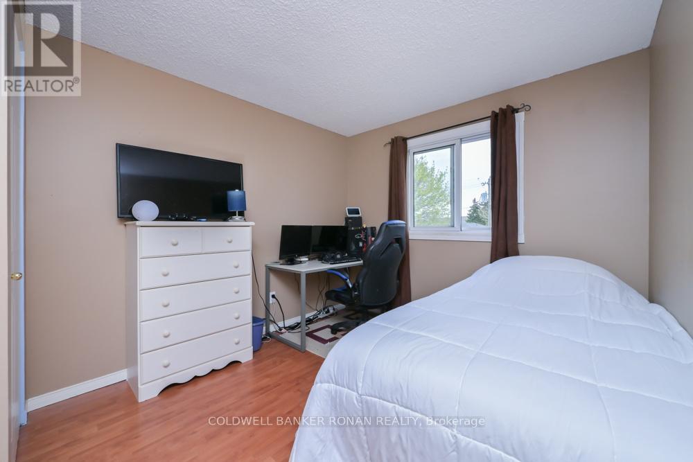 56 Edward Street, Mapleton, Ontario  N0G 1P0 - Photo 17 - X13098162