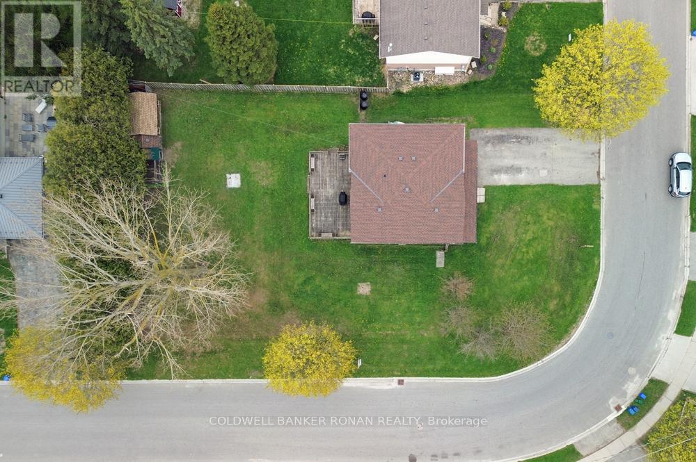 56 Edward Street, Mapleton, Ontario  N0G 1P0 - Photo 33 - X13098162
