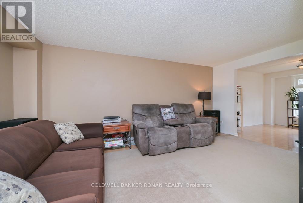 56 Edward Street, Mapleton, Ontario  N0G 1P0 - Photo 9 - X13098162