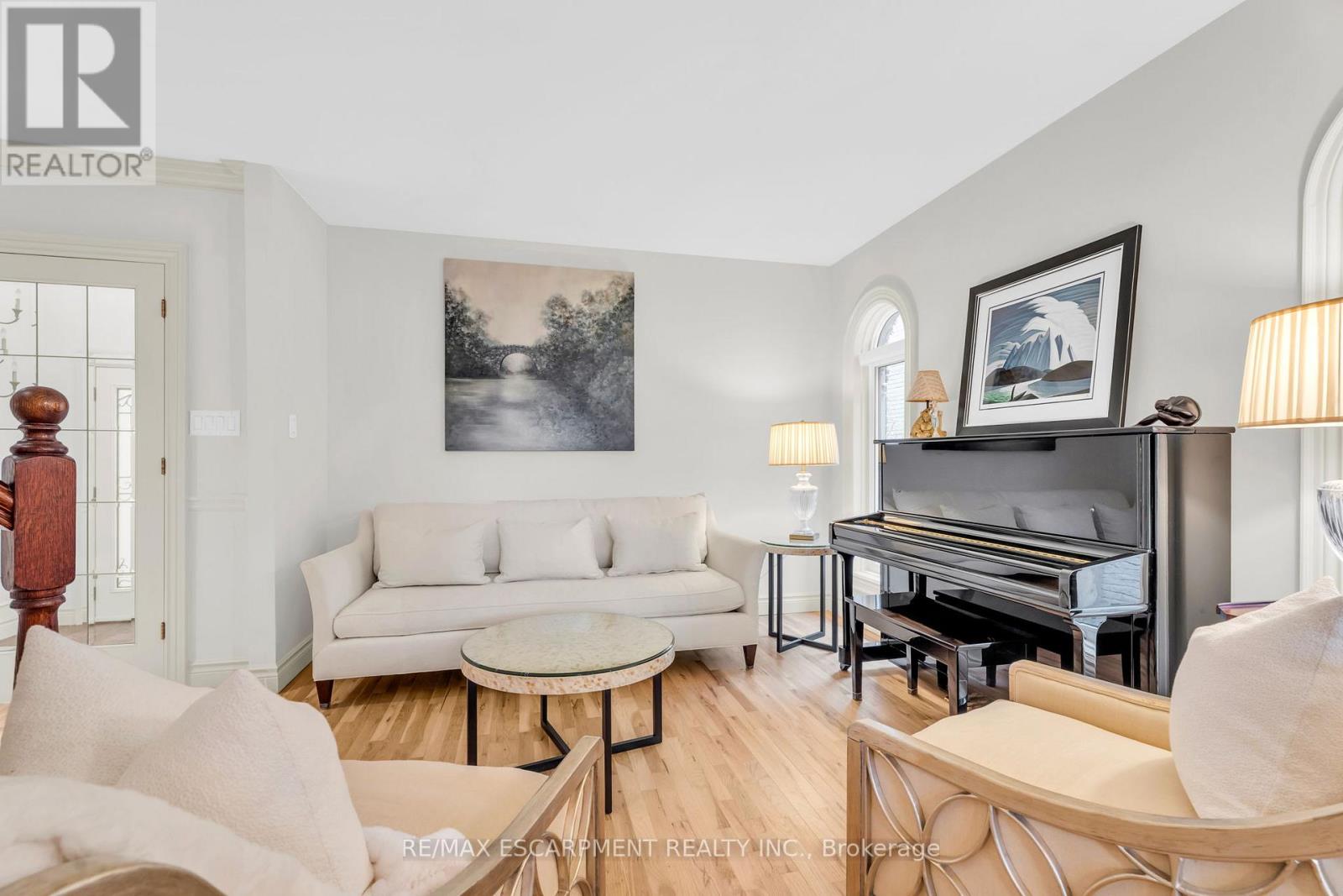 484 Bush Drive, Hamilton, Ontario  L9G 4T4 - Photo 7 - X13098206
