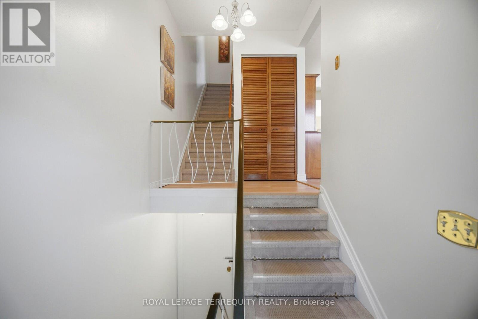3 - 325 Mary Street, Hamilton, Ontario  L8L 8A2 - Photo 5 - X13098300