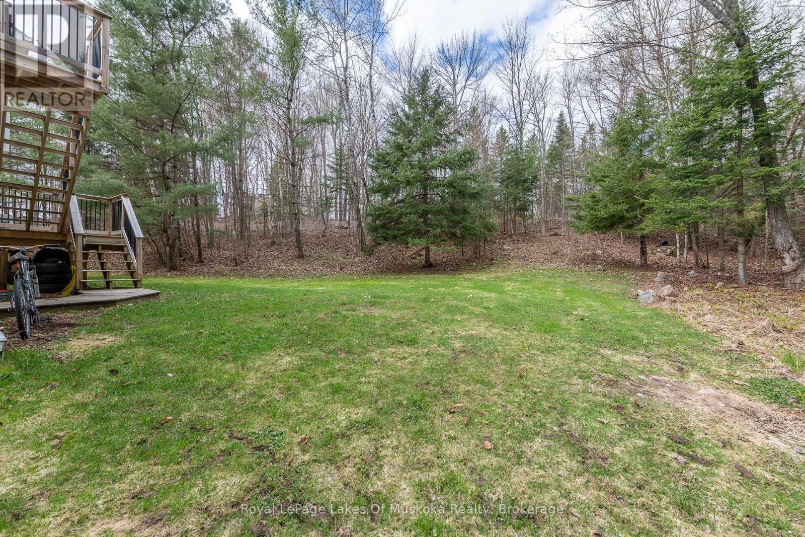 256 Woodland Drive, Huntsville, Ontario  P1H 1A6 - Photo 34 - X12716700