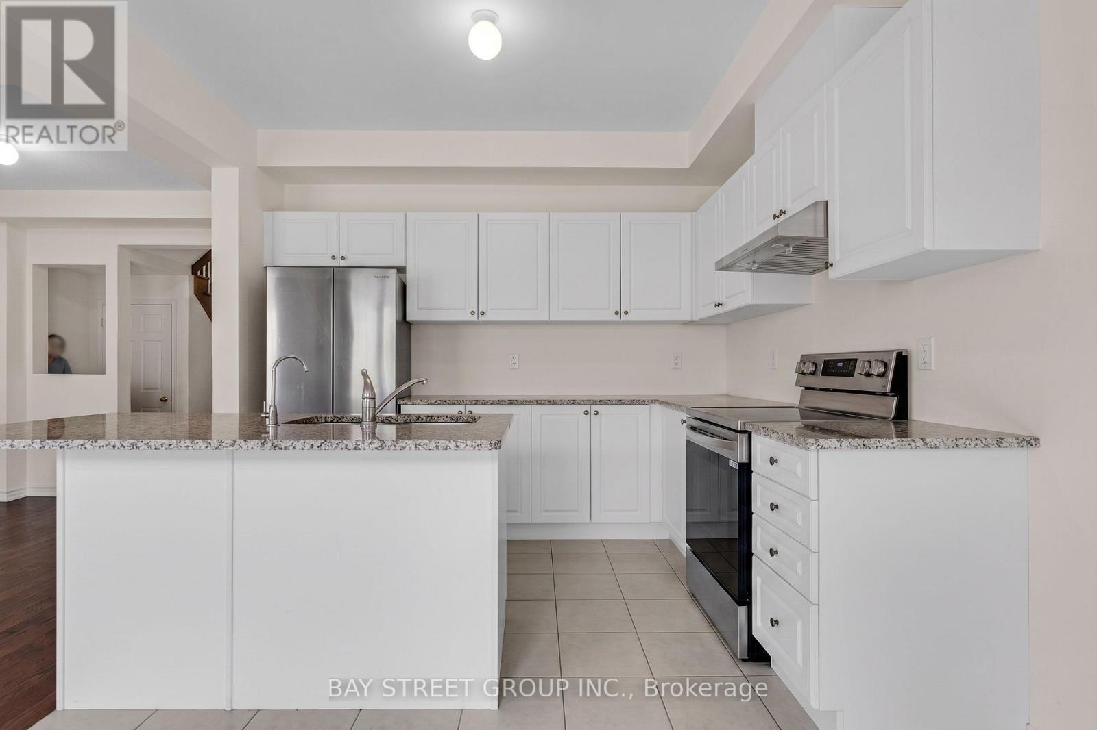 86 Ness Drive, Richmond Hill, Ontario  L4S 0K5 - Photo 11 - N12959950