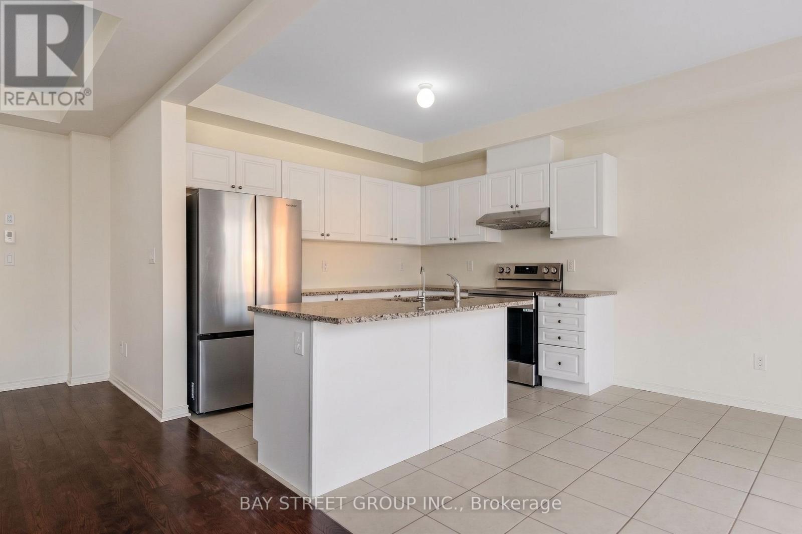 86 Ness Drive, Richmond Hill, Ontario  L4S 0K5 - Photo 12 - N12959950