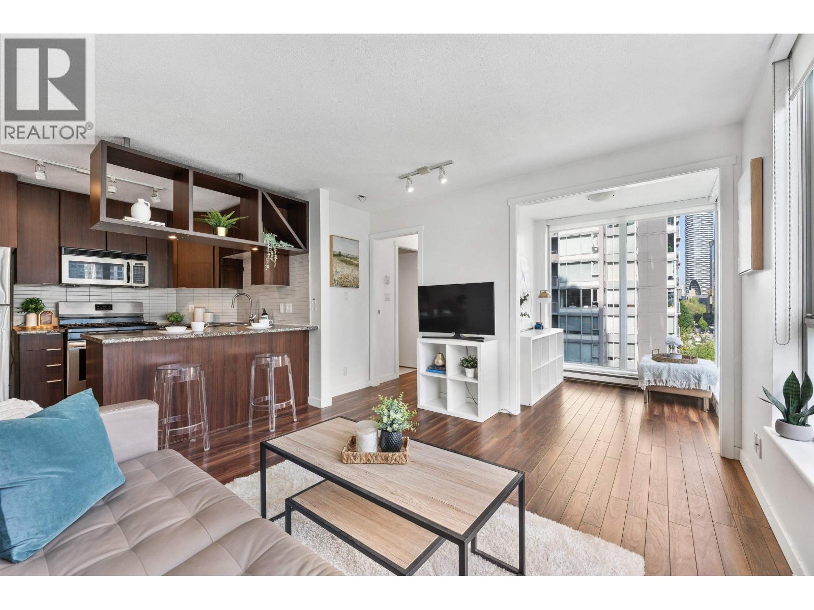 1002 1010 Richards Street, Vancouver, British Columbia  V6B 1G2 - Photo 1 - R3120889