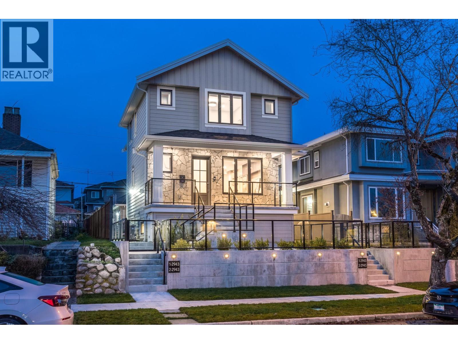 1 2943 E 44th Avenue, Vancouver, British Columbia  V5R 3A9 - Photo 2 - R3120902