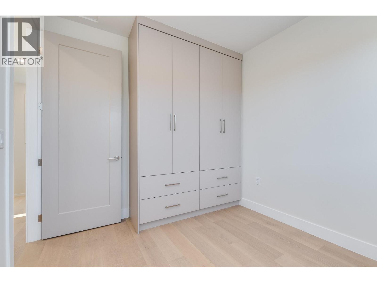 1 2943 E 44th Avenue, Vancouver, British Columbia  V5R 3A9 - Photo 21 - R3120902