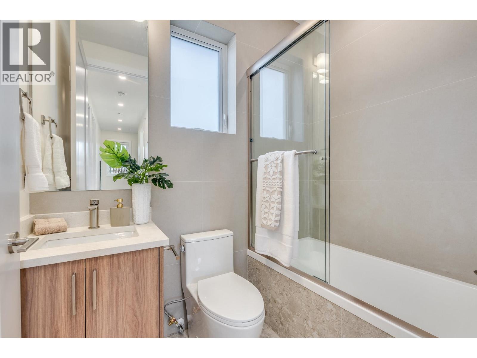 1 2943 E 44th Avenue, Vancouver, British Columbia  V5R 3A9 - Photo 22 - R3120902