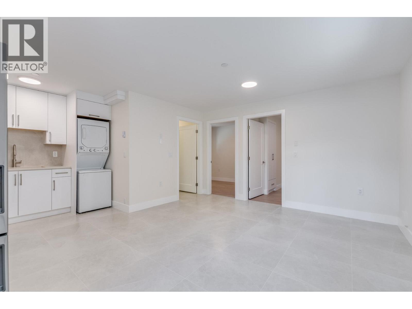 1 2943 E 44th Avenue, Vancouver, British Columbia  V5R 3A9 - Photo 25 - R3120902