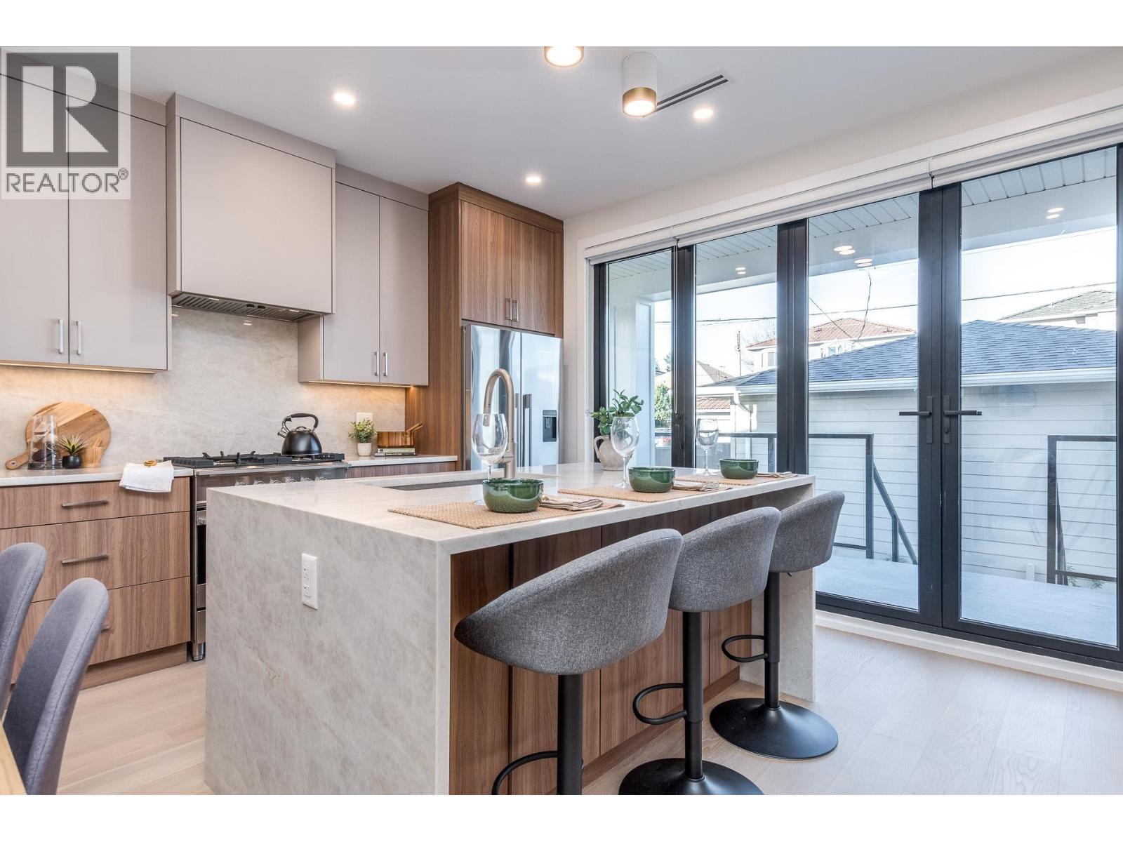 1 2945 E 44th Avenue, Vancouver, British Columbia  V5R 3A9 - Photo 12 - R3120912