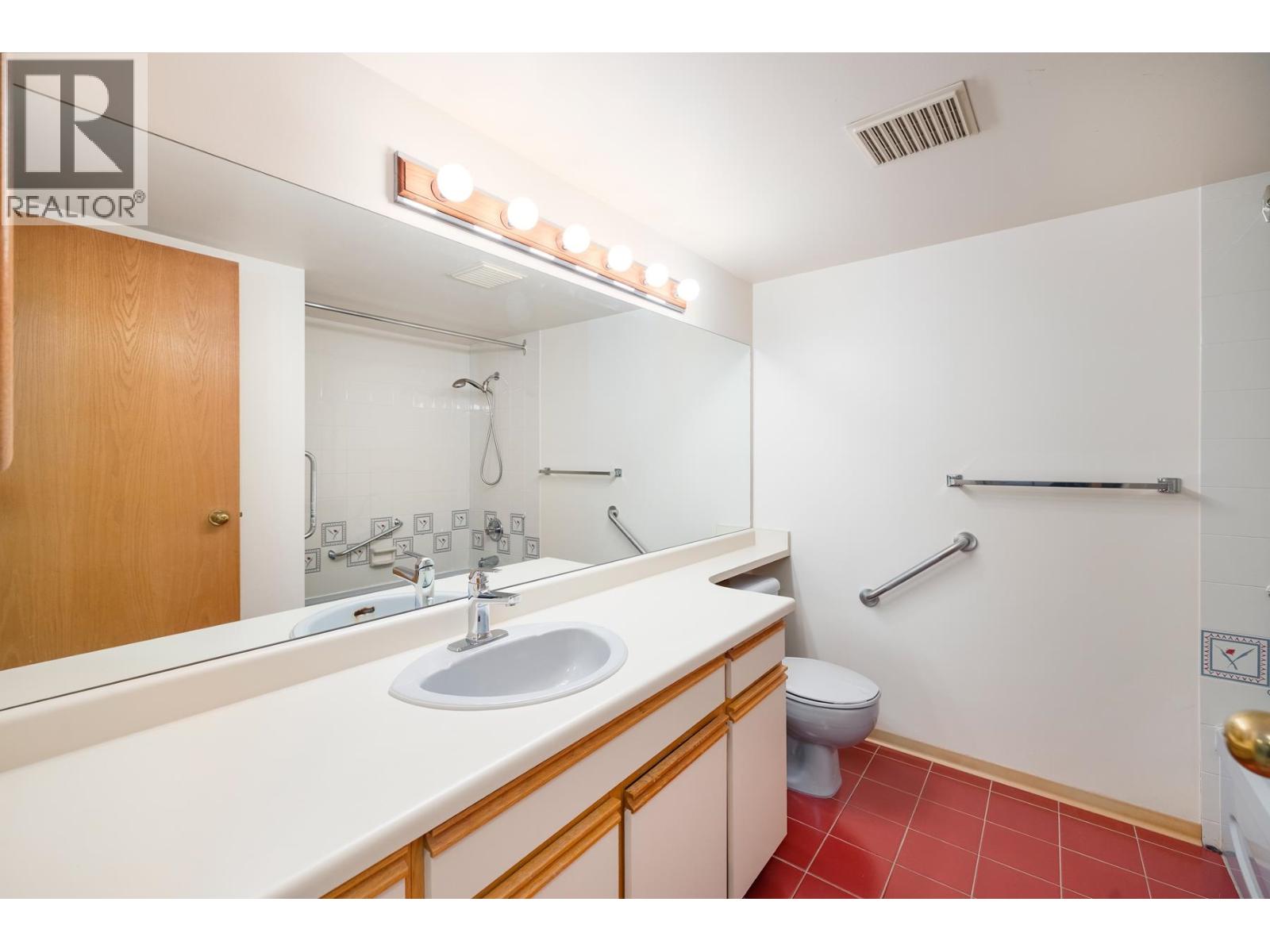404 522 Moberly Road, Vancouver, British Columbia  V5Z 4G4 - Photo 12 - R3120939