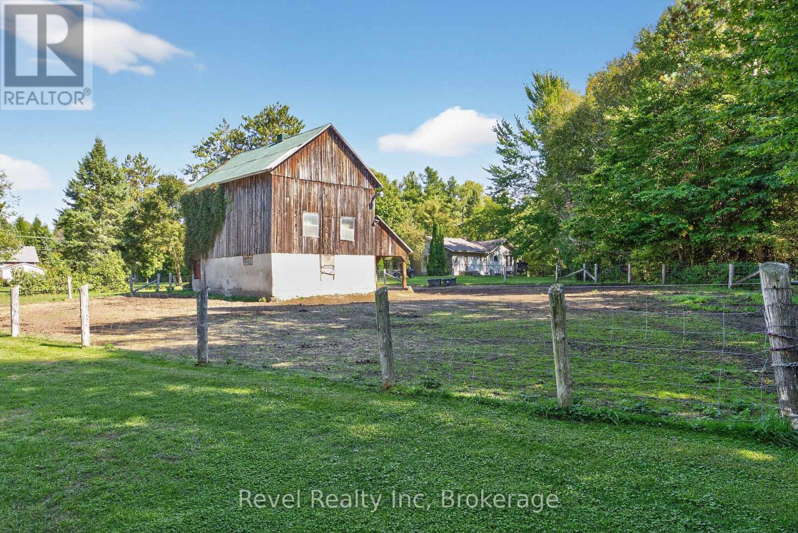 7190 93 Highway, Tiny, Ontario  L0K 2E1 - Photo 23 - S13098372